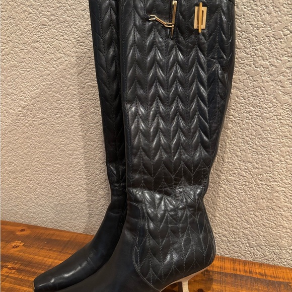 Gucci Black Quilted Knee-High Boots - Picture 1 of 5